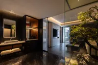 Zhenyue Meijing Hotel (Qinzhou Baishihu Park Wuyue Plaza) - balcon