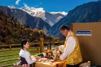 Lixian  Hidden Wonderland · Snow Mountain Luxury Resort Manor