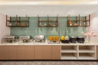 EZZI HOTEL (Wanda Plaza Branch, Ningde High speed Railway Station)