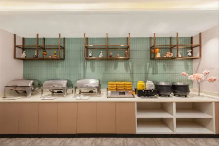 EZZI HOTEL (Wanda Plaza Branch, Ningde High speed Railway Station)