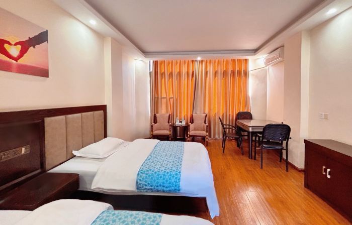 Yunxian Yujin Hotel