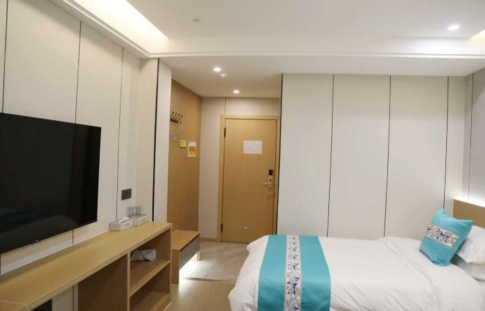 Lainingju Hotel (Maralbexi Taihe Plaza)
