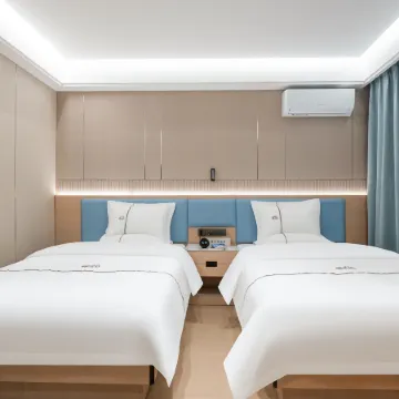 Jinyunge Hotel (Zhaoxing Congjiang High-Speed Railway Station)