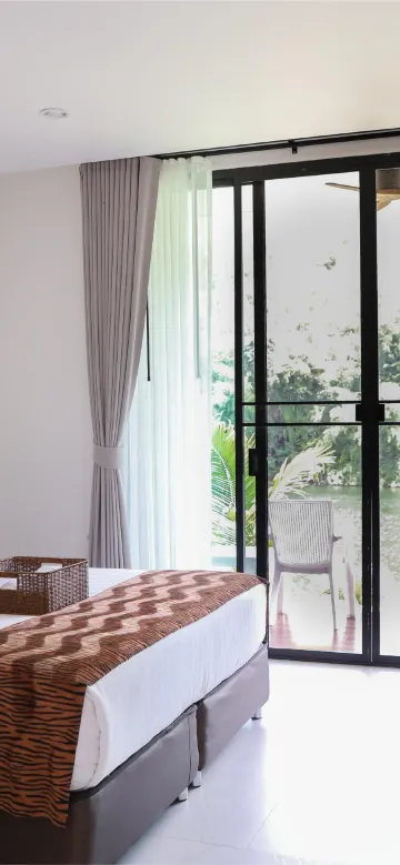 ห้องดีลักซ์ เตียงใหญ่ 1 เตียง