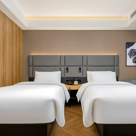 Mengzhou Junting International Hotel (Bus Station Branch)