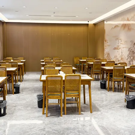 Xingyuan Hotel (Fangcheng County Wufu Avenue)