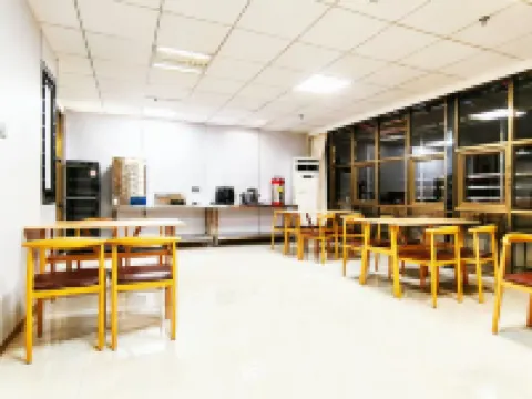 Dehua Baomei Business Hotel