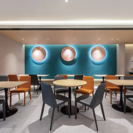 City Hotel (Haikou Pedestrian Street Hainan University Branch)