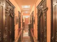 RedDoorz Syariah Near Margahayu Raya Hotels in Buahbatu