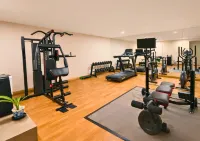 Aston Imperial Bekasi Hotel & Conference Center - Gym