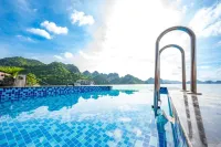 Venus Cruises Halong Bay by Venus Group - Pools