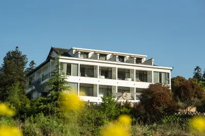 Nvue Resorts Zhangjiajie Hotel di 