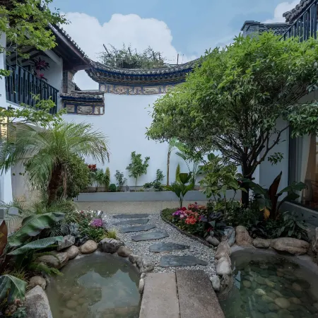 Weishan Qichi Oriental Holiday Courtyard