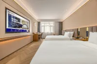 Starway Hotel (Urumqi Zhongyinggong Subway Station Medical University)