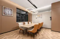 Homeinn Plus Hotel (Xiaogan Airport Economic Zone)