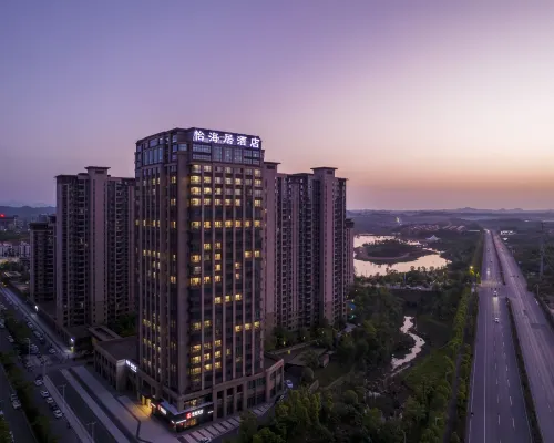 Yihai Ju Hotel (Liling Ceramic Museum) Hotel di Liling