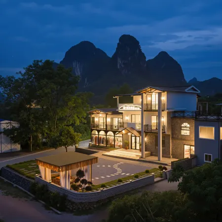 Jijian Qingshan Homestay (Yangshuo Shili Gallery Yulong River Scenic Area)