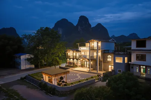 Jijian Qingshan Homestay (Yangshuo Shili Gallery Yulong River Scenic Area)