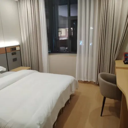 Jun Yue Hotel