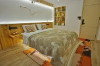 Ergun City Hei Shan Tou Ye Ma Wu Jiang Tian Bian Guesthouse