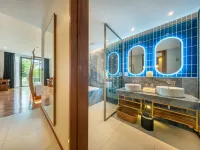 Patong Beach Hotel by See2Sea Hotels near طريق بانغلا