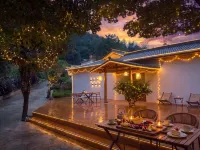 Cliffwood Lodge Hotels in Hefeng