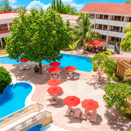 Costabella Tropical Beach Hotel