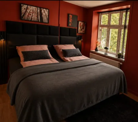 4SEASONS - VERMILLION Autumn Suite - Homestays