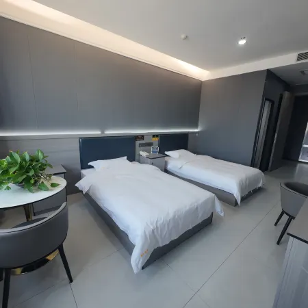 Yaning Hotel