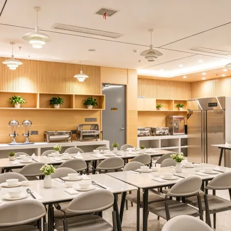 Nanchang Huixin Holiday Hotel (Nanchang Station Hengmao Dream Times Square)