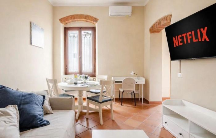 Paradise Apartment · Comfort & Private Parking