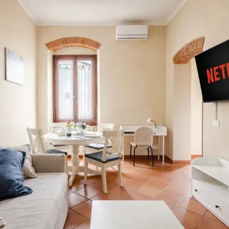 Paradise Apartment · Comfort & Private Parking