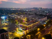 麗呈睿軒飯店（上海曹路民雷路地鐵站店） 曹路附近的飯店