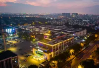 Rezenxuan Hotel (Shanghai Caolu Minlei Road Subway Station) Hotels near Jiangnan Zaochuanchang Museum