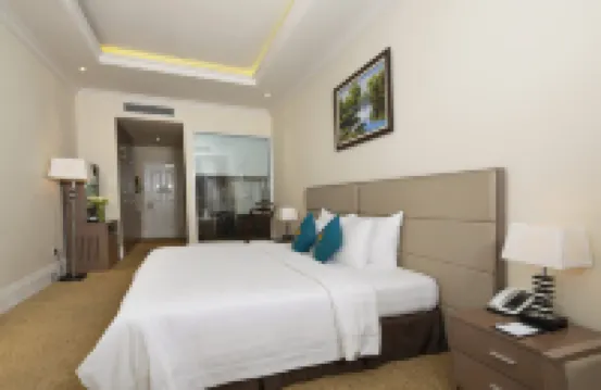 MerPerle Crystal Palace Hotels near Saigon Exhibition and Convention Center (SECC)