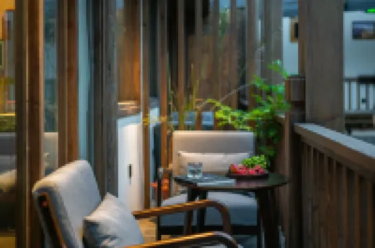 Yanlu Library Oxygen Hotel, Shangri-La(Dukezong Ancient City North Gate) Hotels in Shangri-La