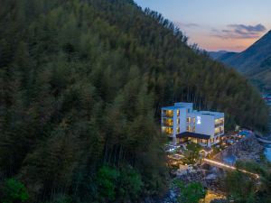 Anji Nuanshuiting Waterfall Suxi Holiday Meisu (Jiangnan Tianchi Branch)