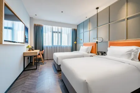 HOTEL SHETLAND ISLES  (Shangqiu Government Wanda Plaza) Отели рядом с достопримечательностью «Shangqiu Polytechnic (Shenhuo Avenue)»