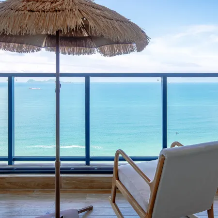 Huidong Vanke Double Month Bay Hailan Yunshu holiday apartment