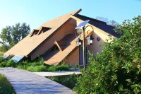 Moon Lake Desert Hotel - 3-Star
