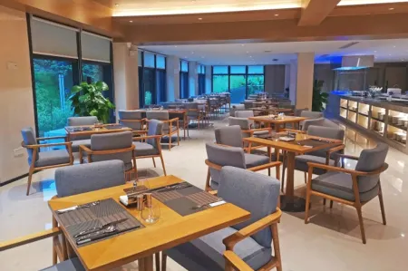 Shenzhen Pingshan Mountains and Seas Hall Hotel Отели рядом со станцией Shenzhen Pingshan Railway Station