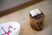 Venus Resort Hotels in Yidu