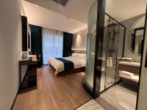 Calais hotel Hotels in Huanggang Port and Futian Port