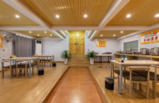 レストホテル（魯山水利局） 魯山のホテル