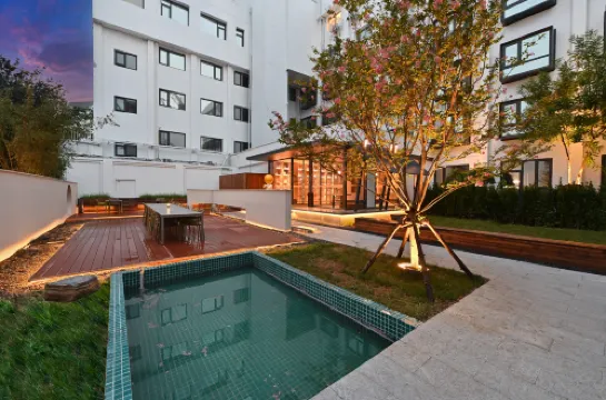 RIGHT HOTEL  Jinsong Subway Station Panjiayuan Antique City