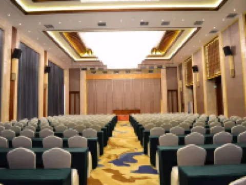 龍陵凱龍假日酒店 龍陵酒店