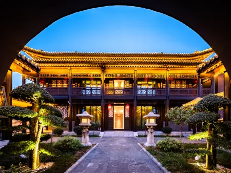 Floral Hotel·Tai'an Shengjing Hotel(Dasong Everbright City Branch) Отели рядом с достопримечательностью «Luoguanzhong Memorial Hall»