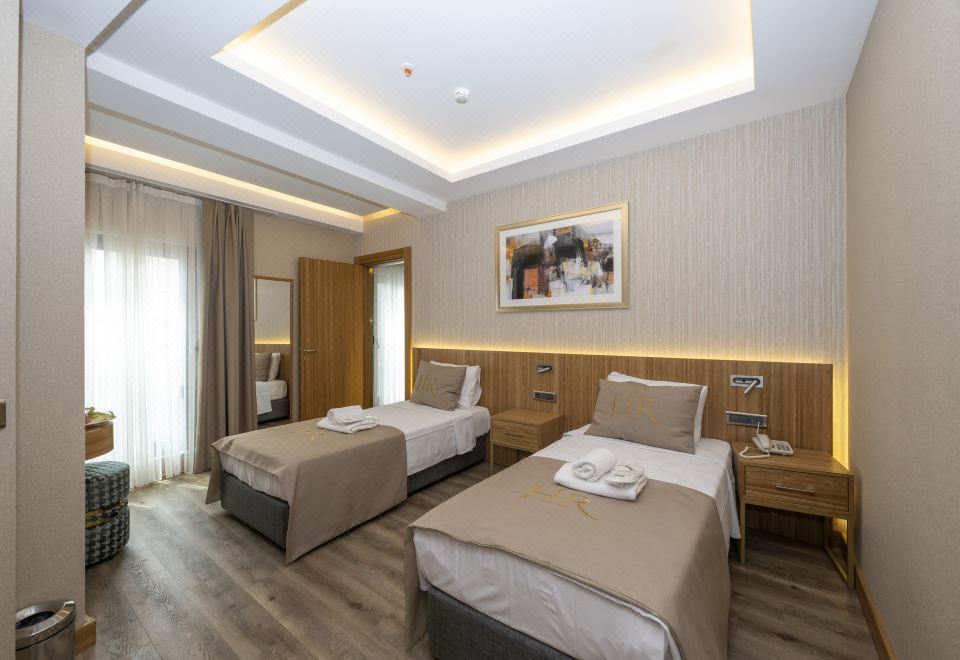 이스탄불 구시가지의 전경과 호텔 아카디아 블루 이스탄불의 모습