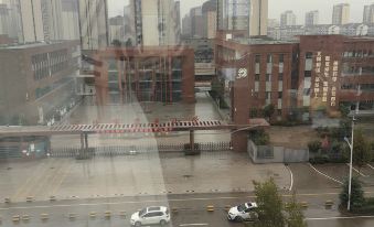 Hejin Qirui Hot Spring Hotel
