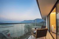 Shiwu Yueshe · Moon | Close View of the Dam |  Jiangjing Homestay